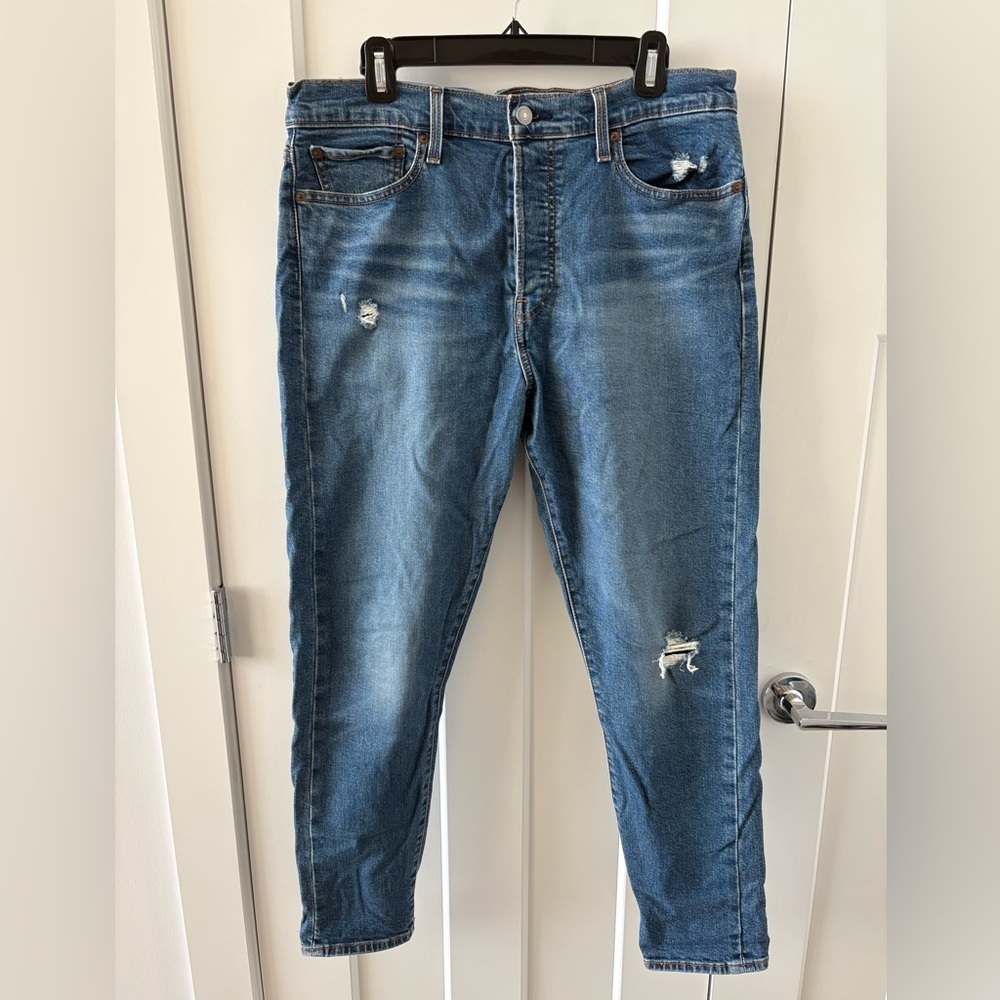 Levi’s Wedgie Skinny Straight Jeans